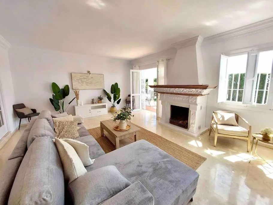 Caleta Beach House Villa Beatriz Sinese Design Torre Del Mar