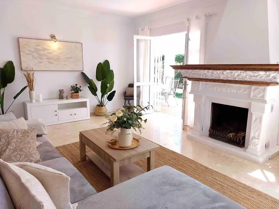 Caleta Beach House Villa Beatriz Sinese Design Torre Del Mar Spain