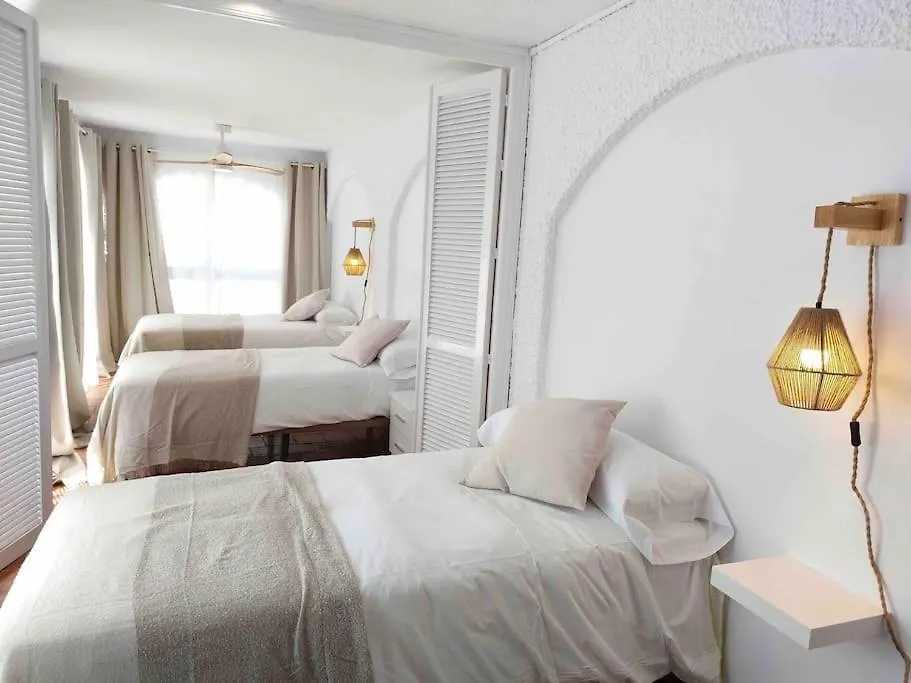 Caleta Beach House Villa Beatriz Sinese Design Torre Del Mar 0*,